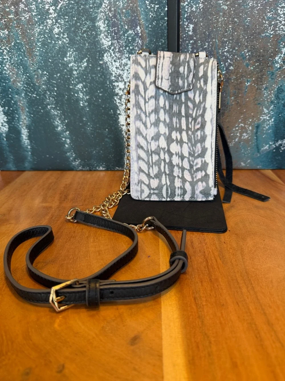 Aimee‎ Kestenberg Boho Gray/Black Phone Crossbody Dual Strap (VGUC)